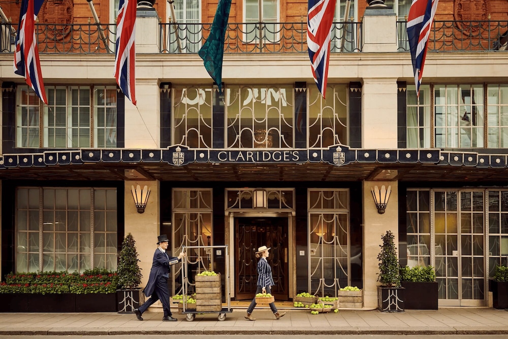CLARIDGES HOTEL 68/73