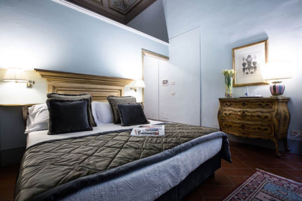 Hotel Burchianti 6/66
