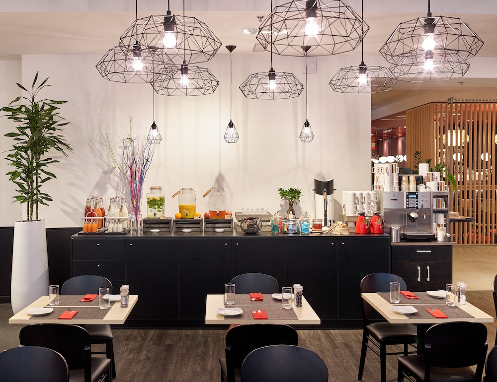 Park Inn by Radisson Brussels Midi 58/73