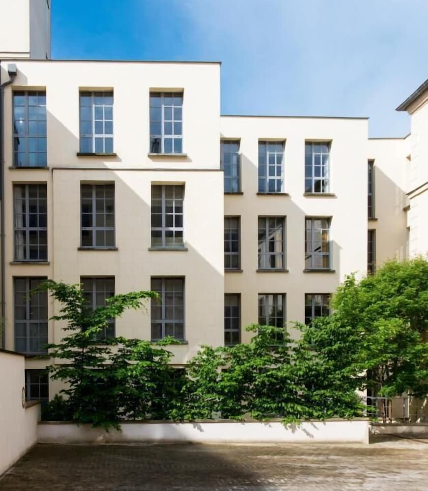 Le Logis Versaillais 1/26