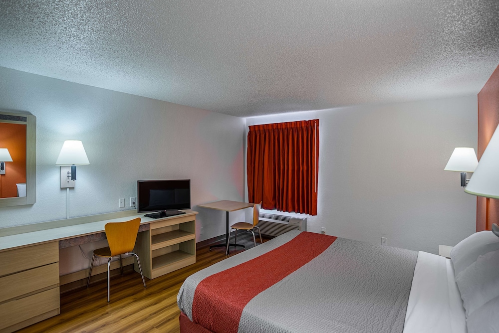 Motel6 Tucson, AZ - North 31/53