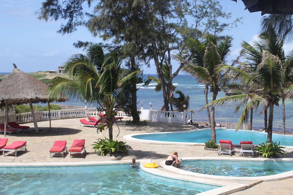 Lily Palm Resort 20/41