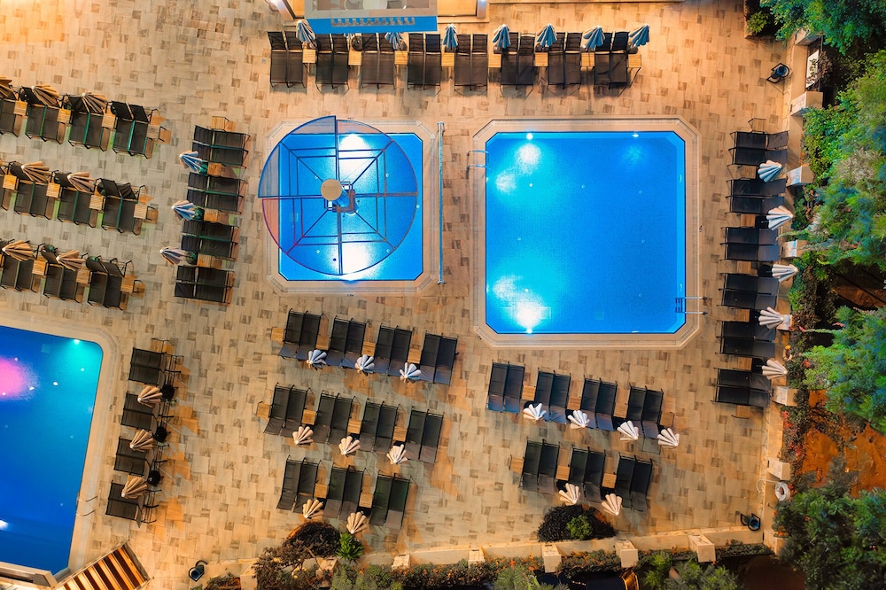 Villa Sunflower Hotel 2/50