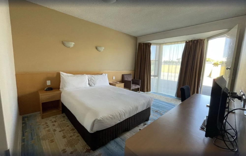 Haven Marina Motel 11/39
