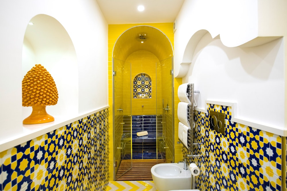 Imperati Suites 32/33