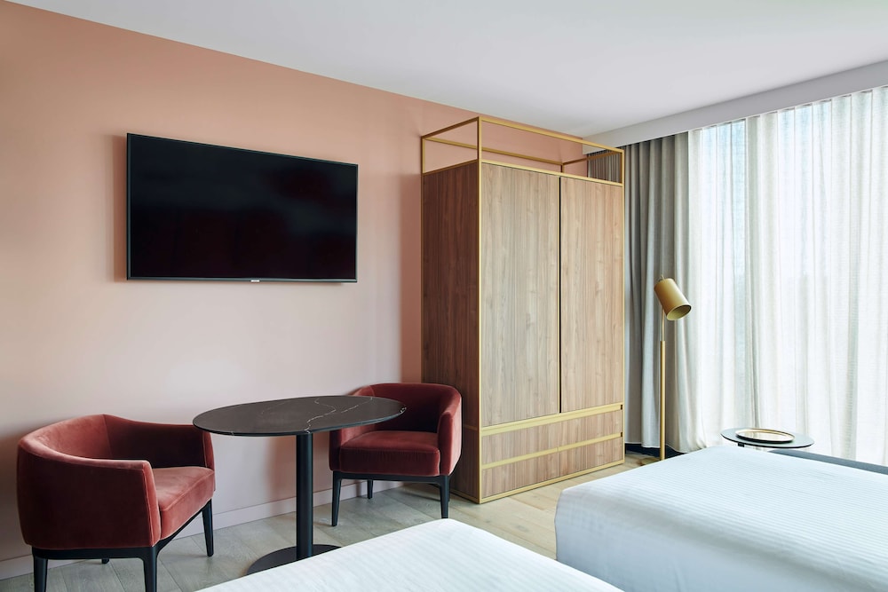 Quincy Hotel Melbourne 61/70