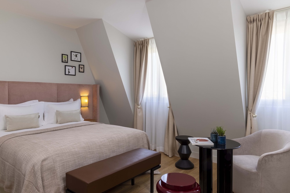 Le 37 Bis Hotel 12/50