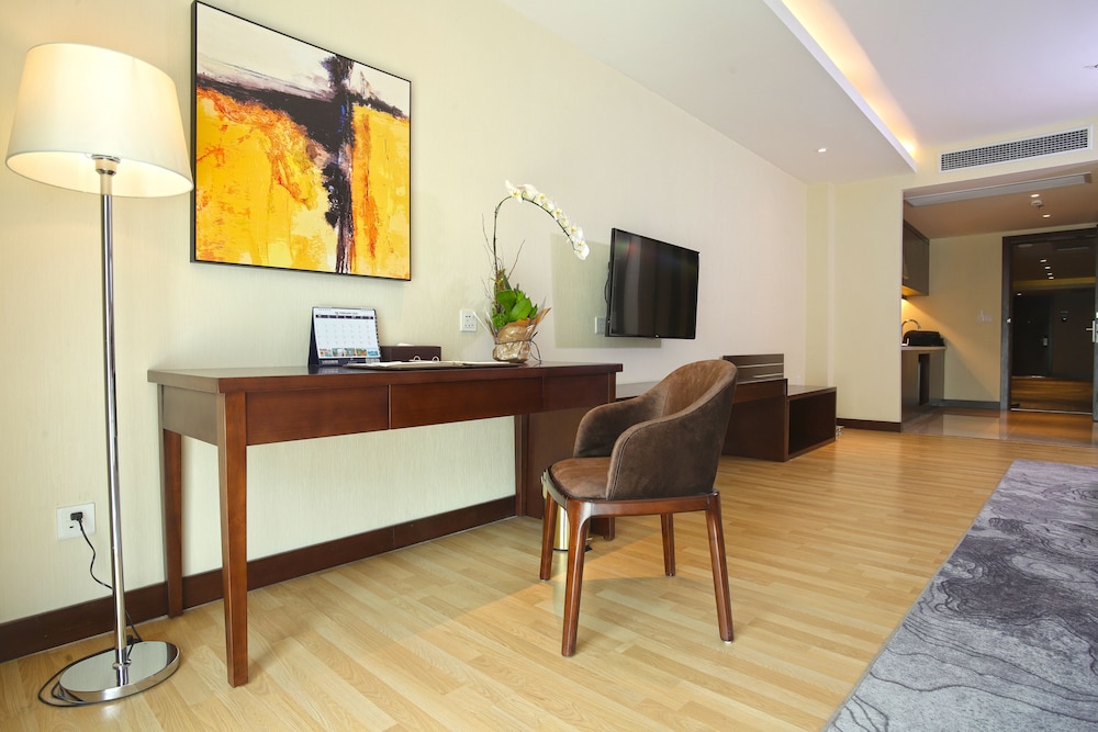 Olympia City Hotel By Dara 8/50