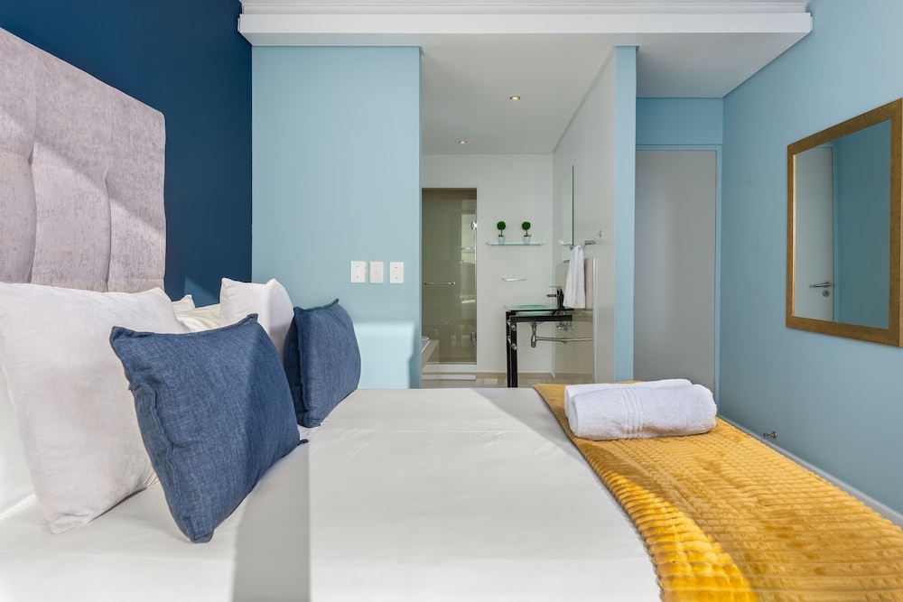 Infinity Self-Catering Apartments 13/50