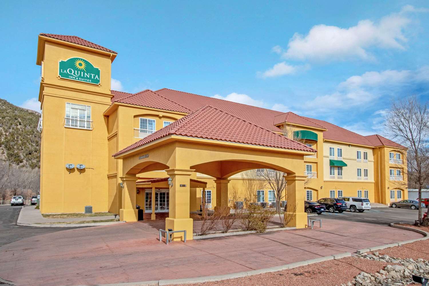 La Quinta Inn & Suites by Wyndham Ruidoso Downs 50/55