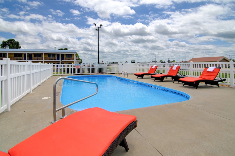 WESTBRIDGE INN AND SUITES 22/39