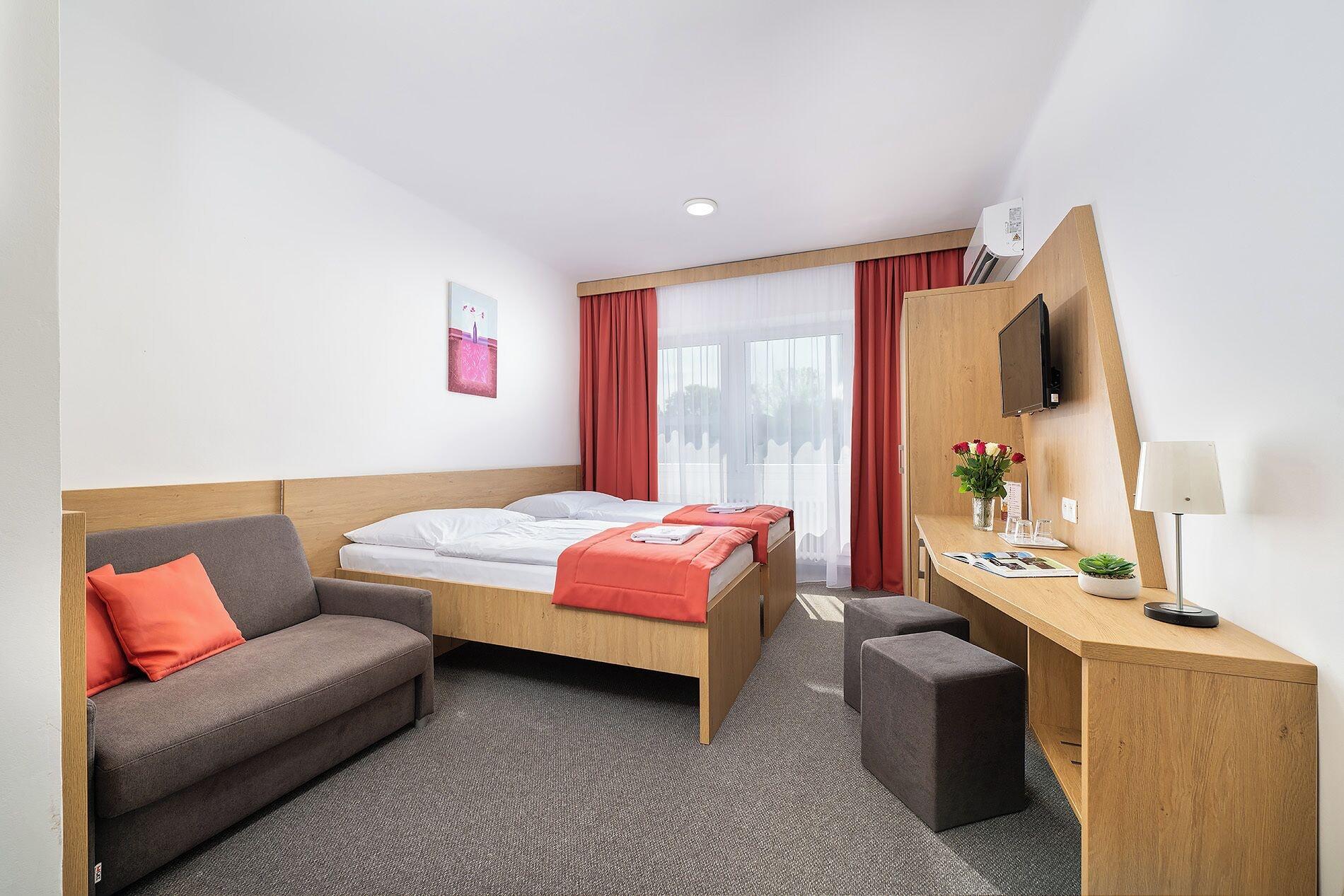 Business, Double Bed