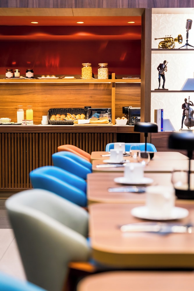 Hotel Montparnasse Saint Germain 62/76