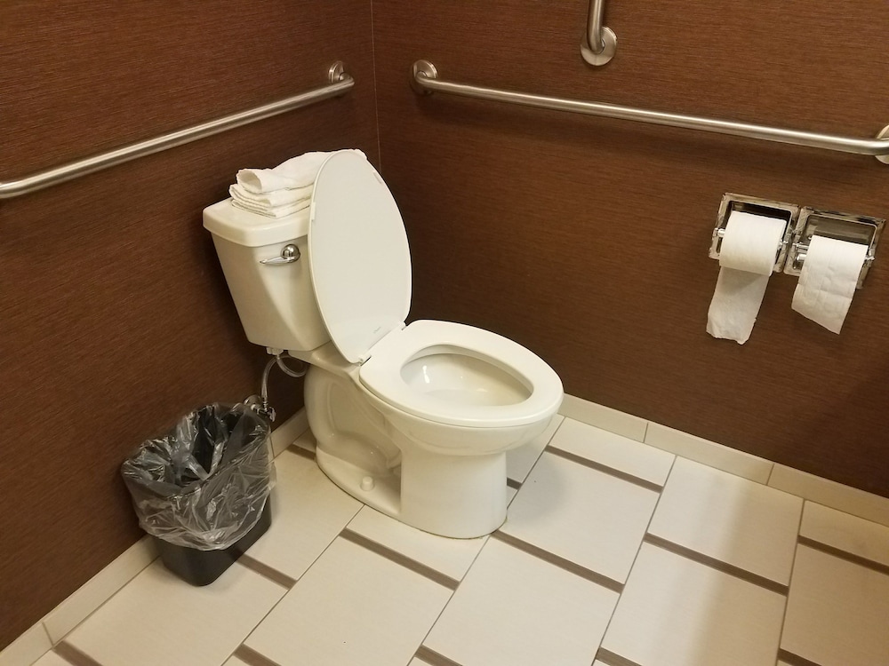 Fairfield Inn &amp; Suites Jeffersonville I-71 29/58