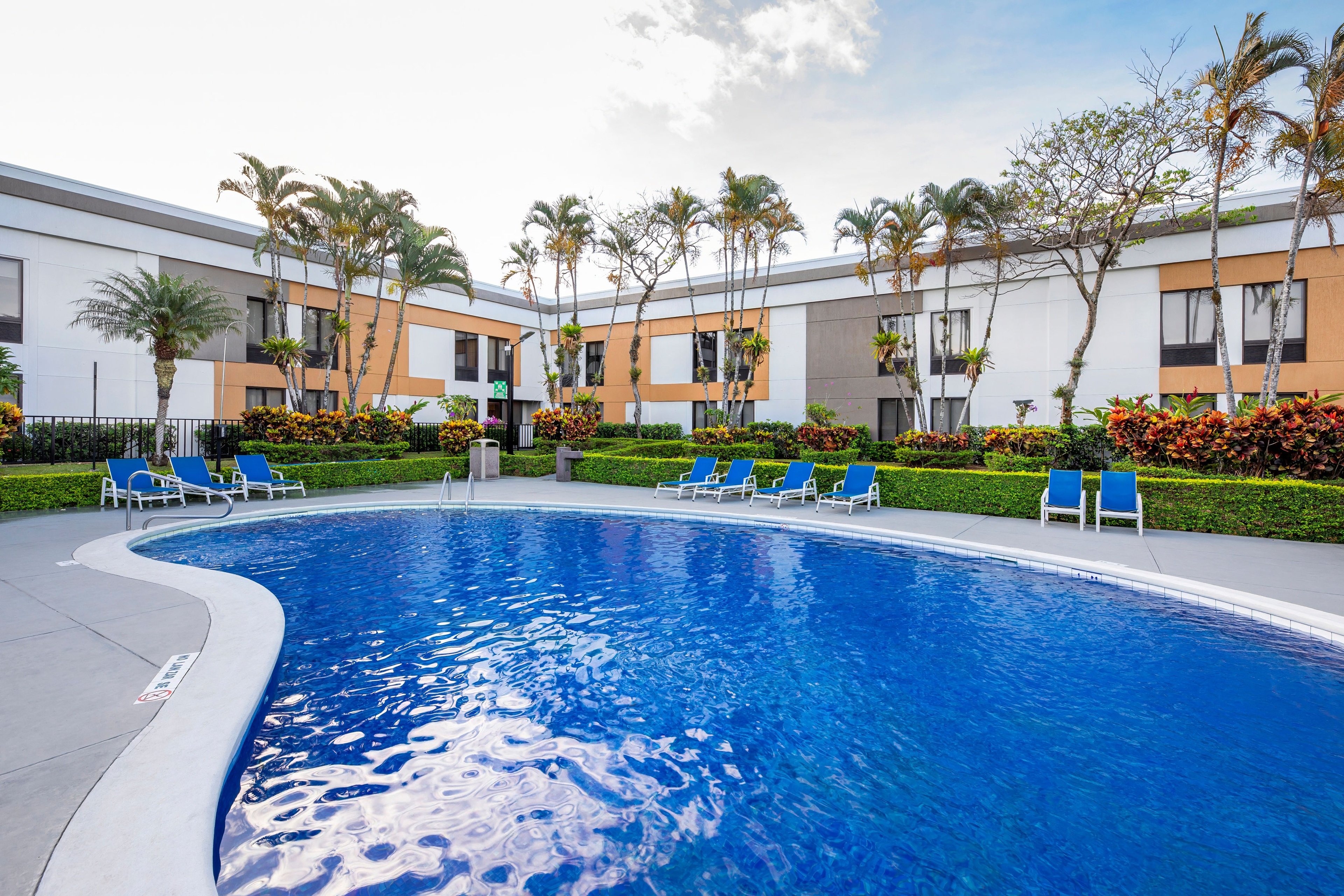 Holiday Inn Express San Jose Costa Rica Airport 42/50