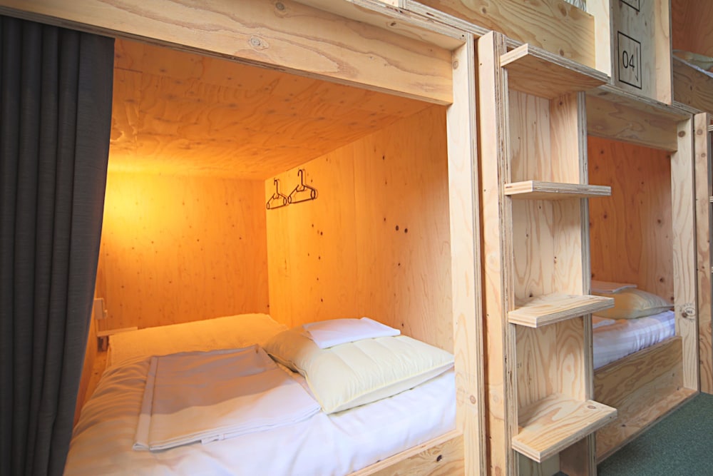 Travel&Book Hotel Hulaton Cabin Takamatsu - Hostel 9/40