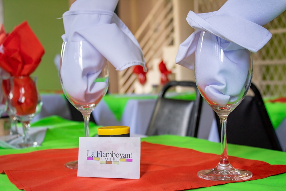 La Flamboyant Hotel 19/50