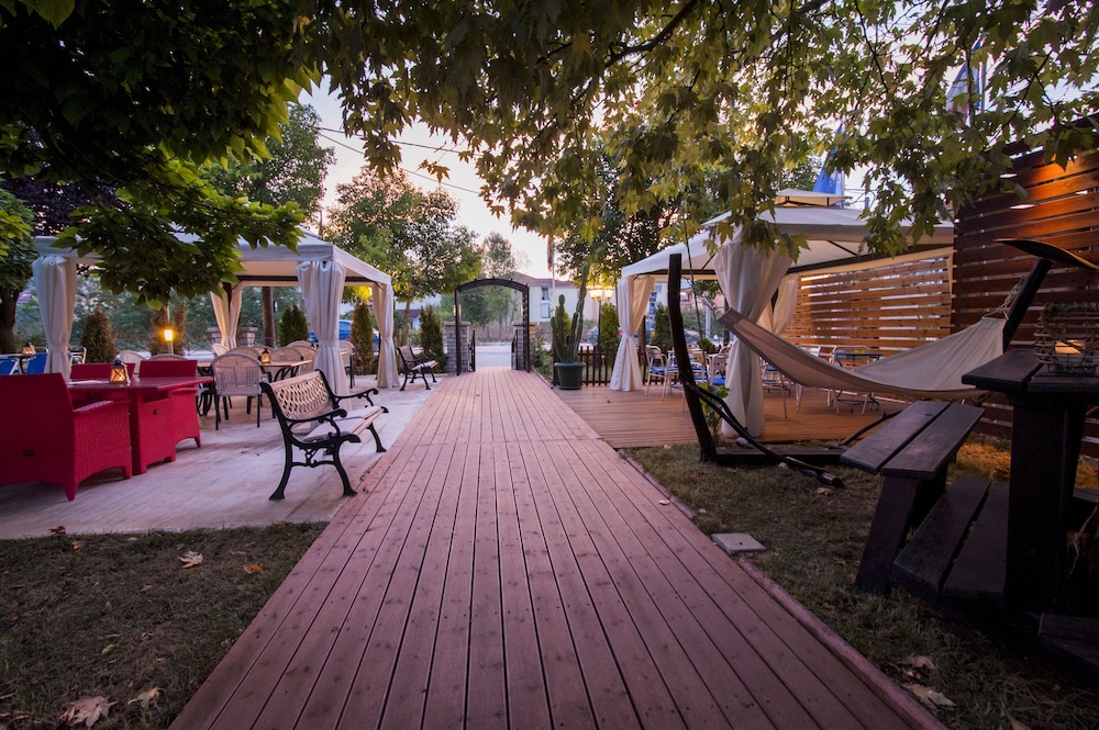 Krikonis Hotel Ioannina 44/50