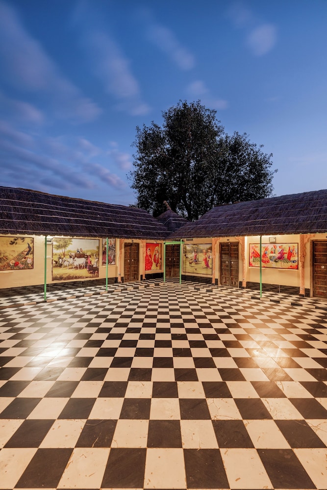 THE COUNTRY SIDE RESORT 41/48