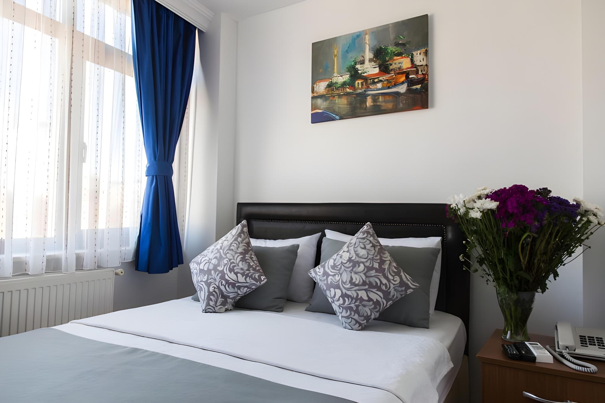 Standard, Double or Twin Bed