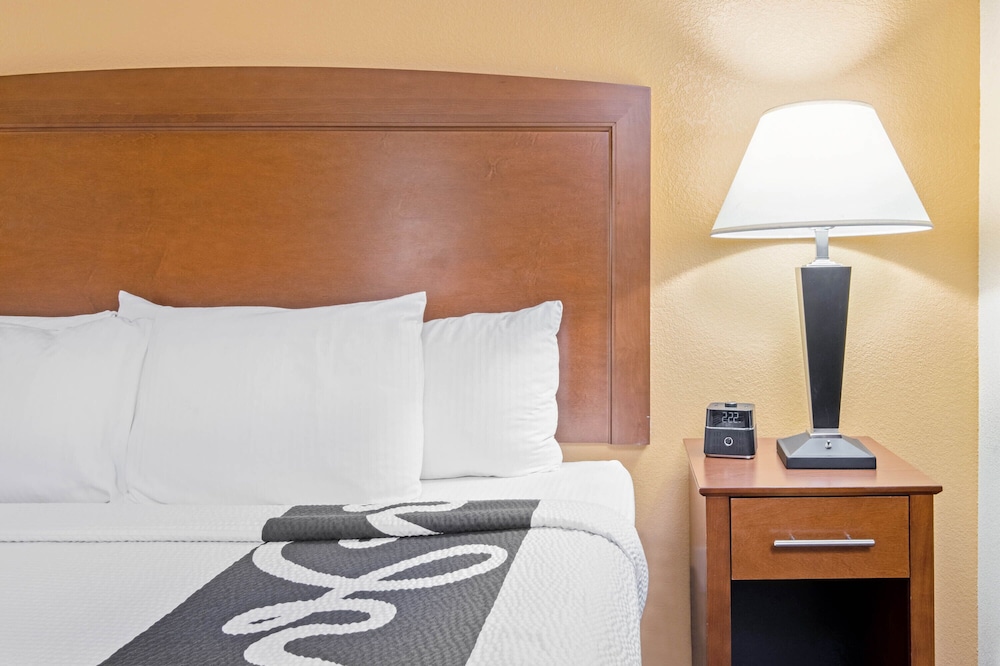 La Quinta Inn & Suites by Wyndham Lawton / Fort Sill 19/47