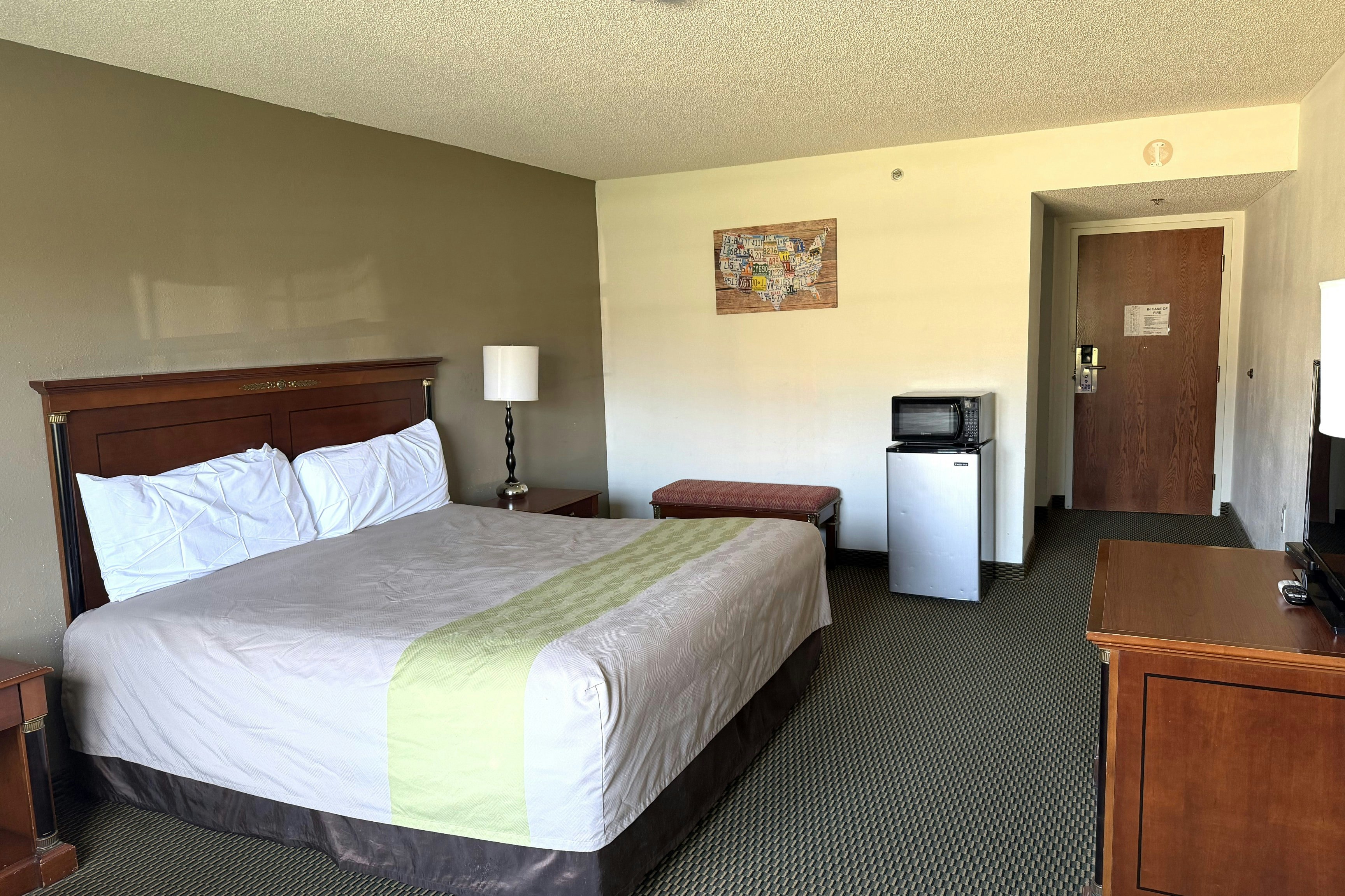 Econo Lodge Rockville 25/75