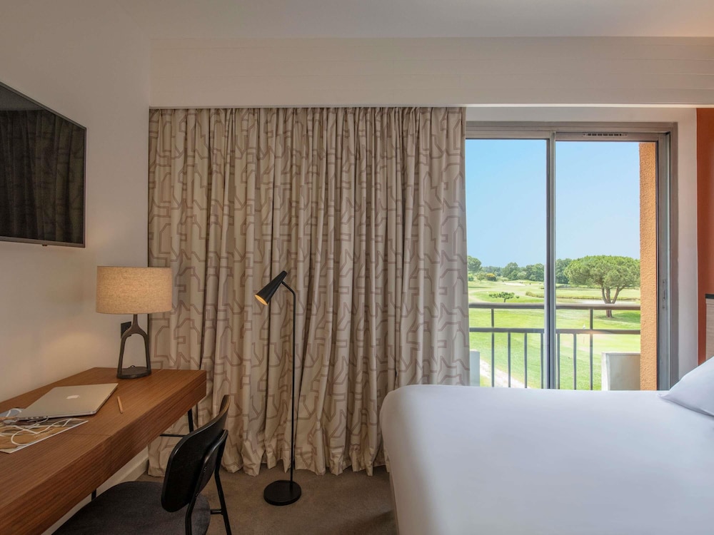 جناح جونيور بسريرين كوين، Mercure Toulouse Aeroport Golf De Seilh 3/4