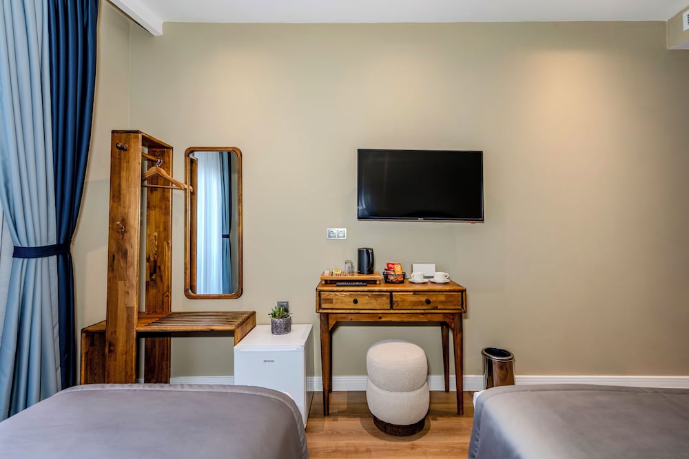 Nenessa Airport Hotel 25/46