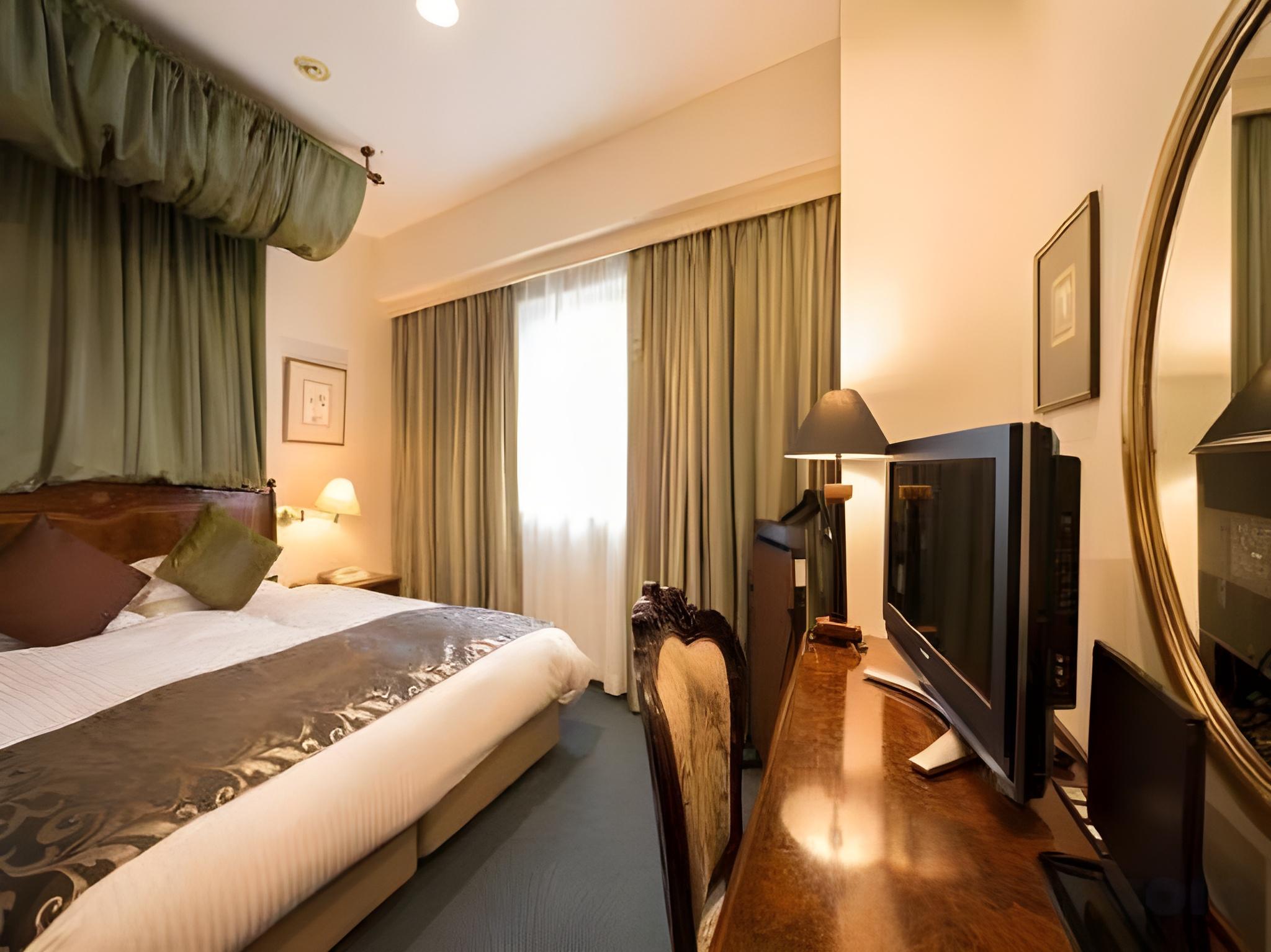 Moderate, Double Bed