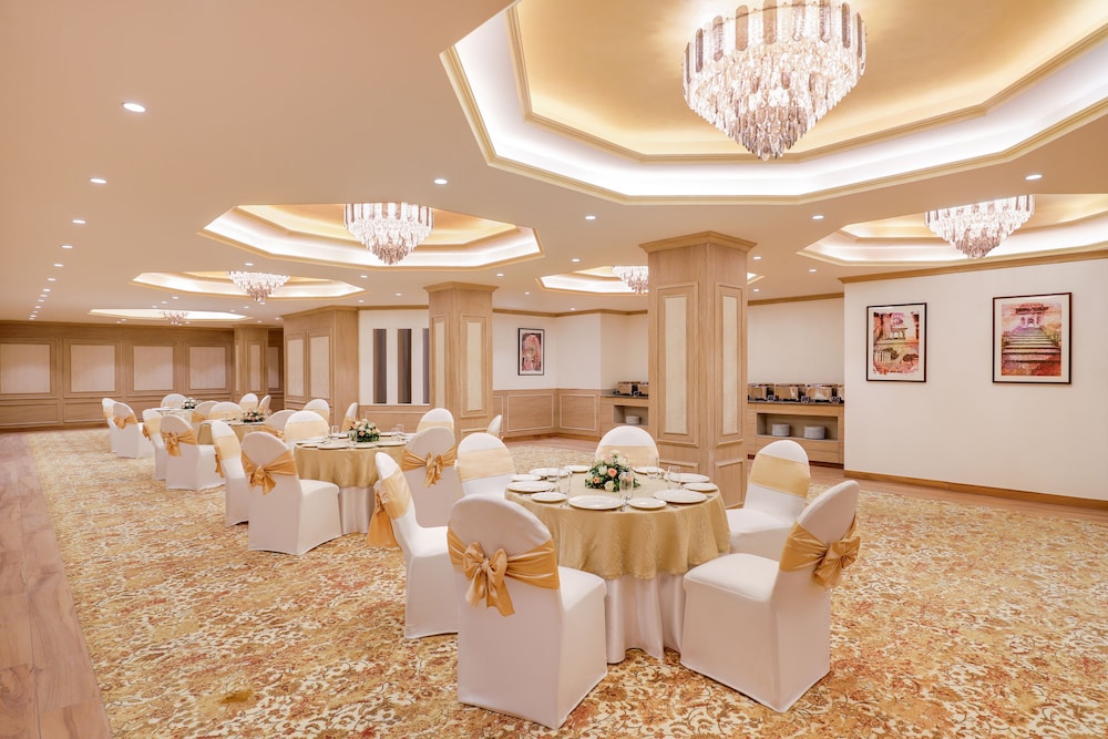 HOTEL SURENDRA VILAS 38/50