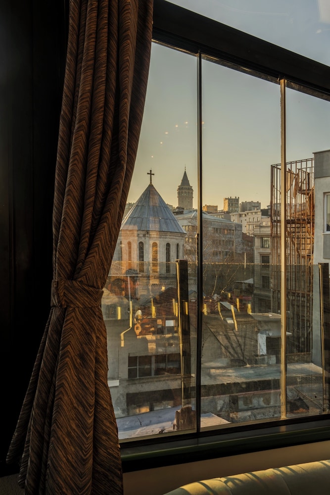 Sub Karakoy Hotel 25/47