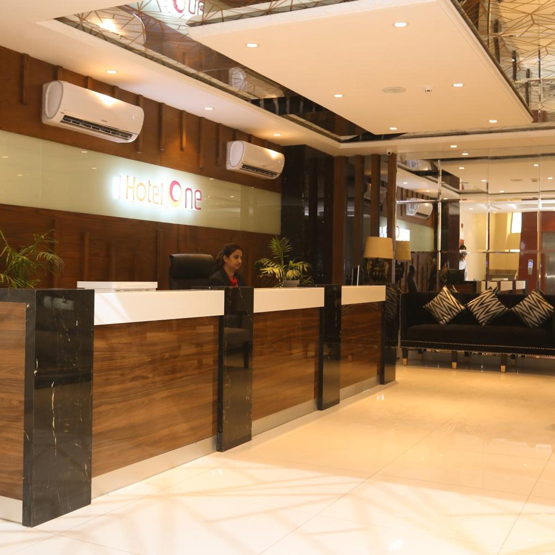 Lobby at Hotel One Club Road Rahimyar Khan, RAHIM YAR KHAN