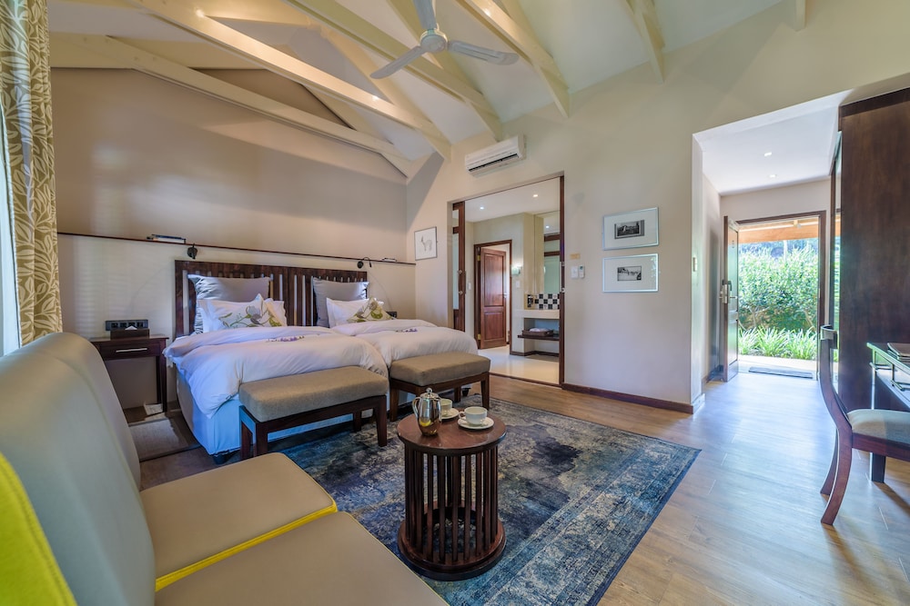 Casterbridge Hollow Boutique Hotel 33/52