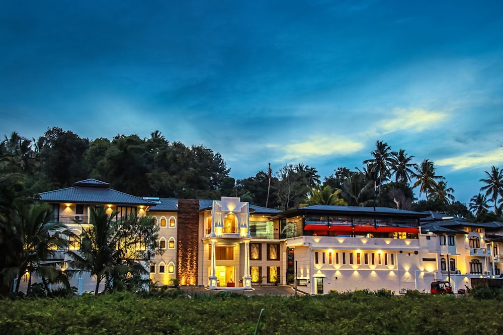 Royal Classic Nature Resort 4/57