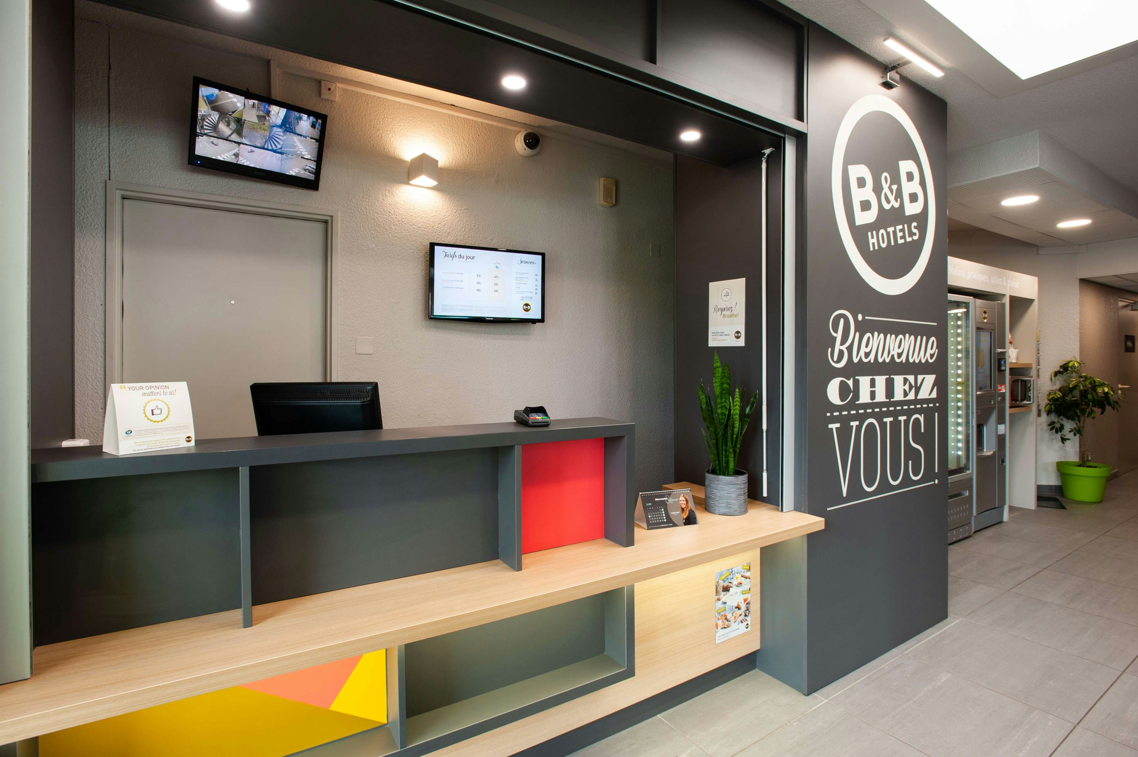 Lobby at B&B HOTEL Brive-La-Gaillarde, USSAC