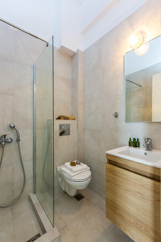 Petradi Beach Lounge Hotel 49/50