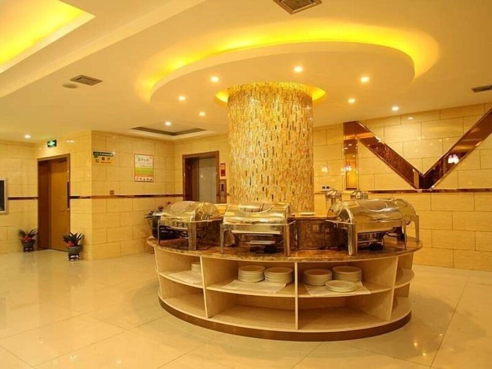 GREENTREE INTERNATIONAL COMMERCE CITY HOTEL 6/46