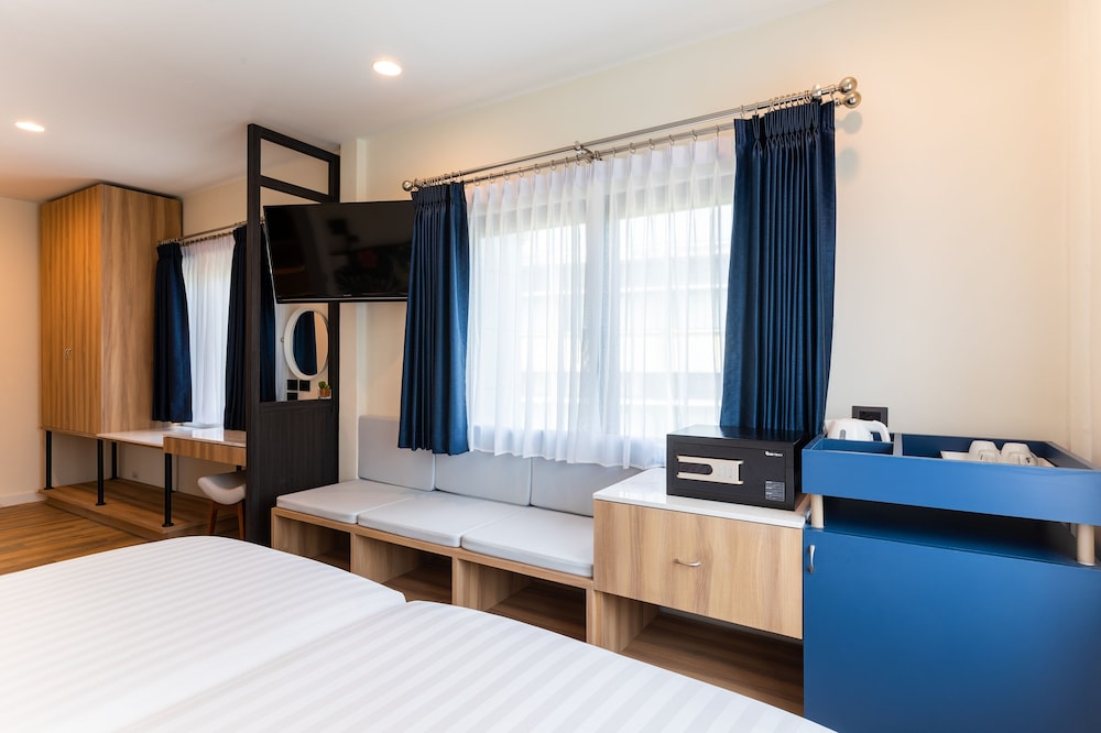 Ozone Hotel Bangkok 8/30