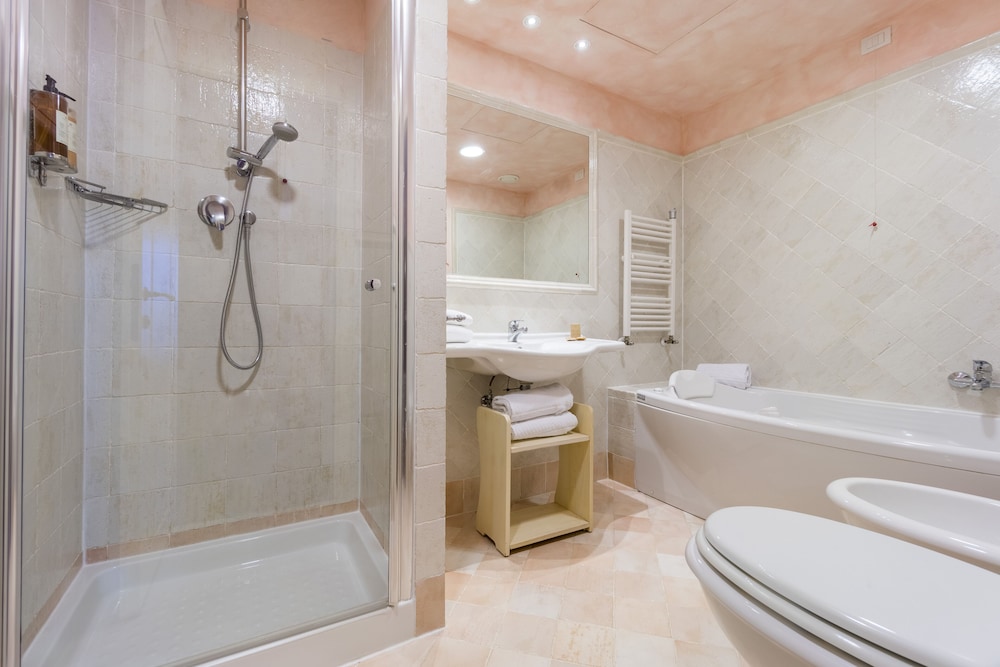 BORGO DI CORTEFREDA 32/92