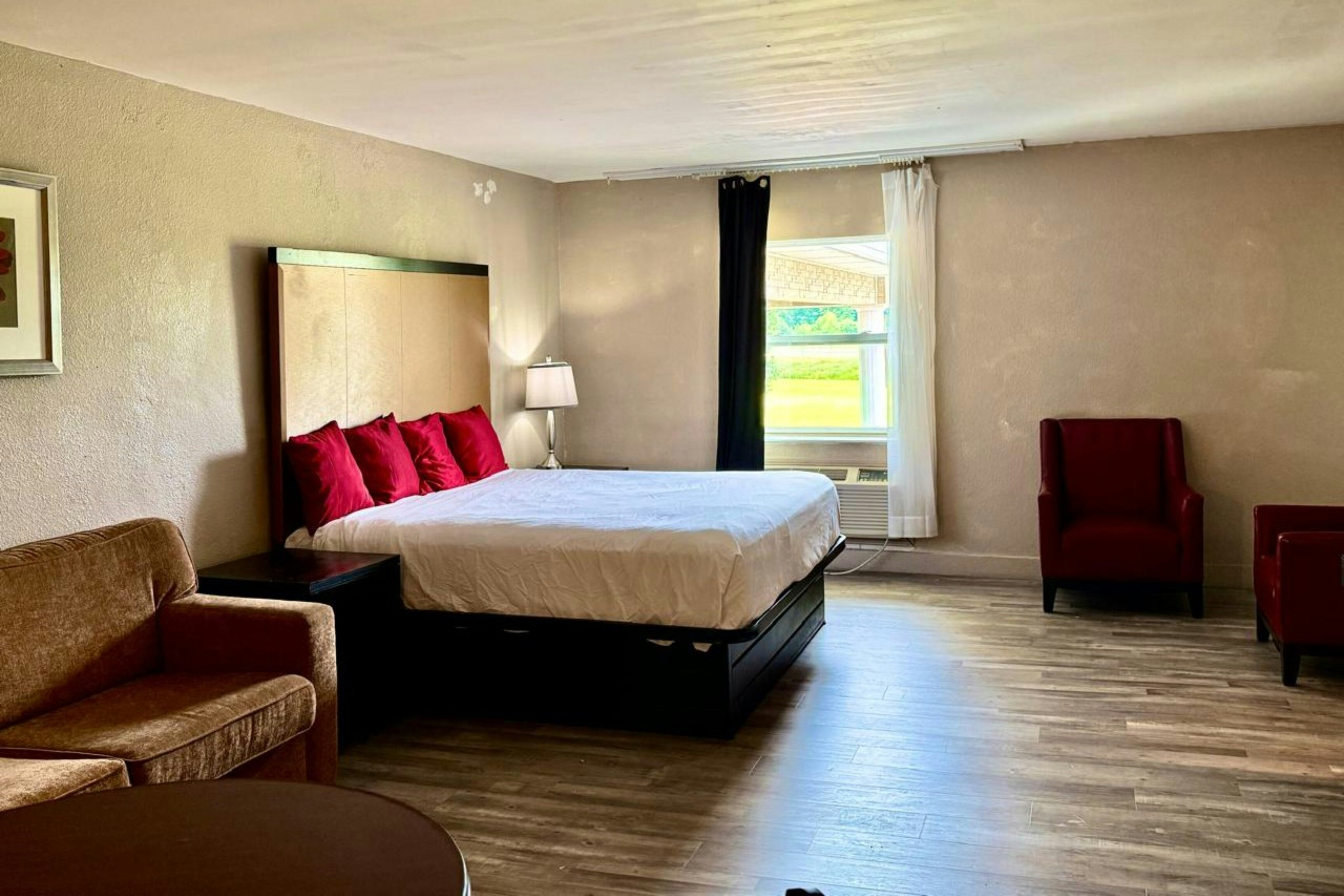 University Inn of Carbondale by Hotel O 25/49