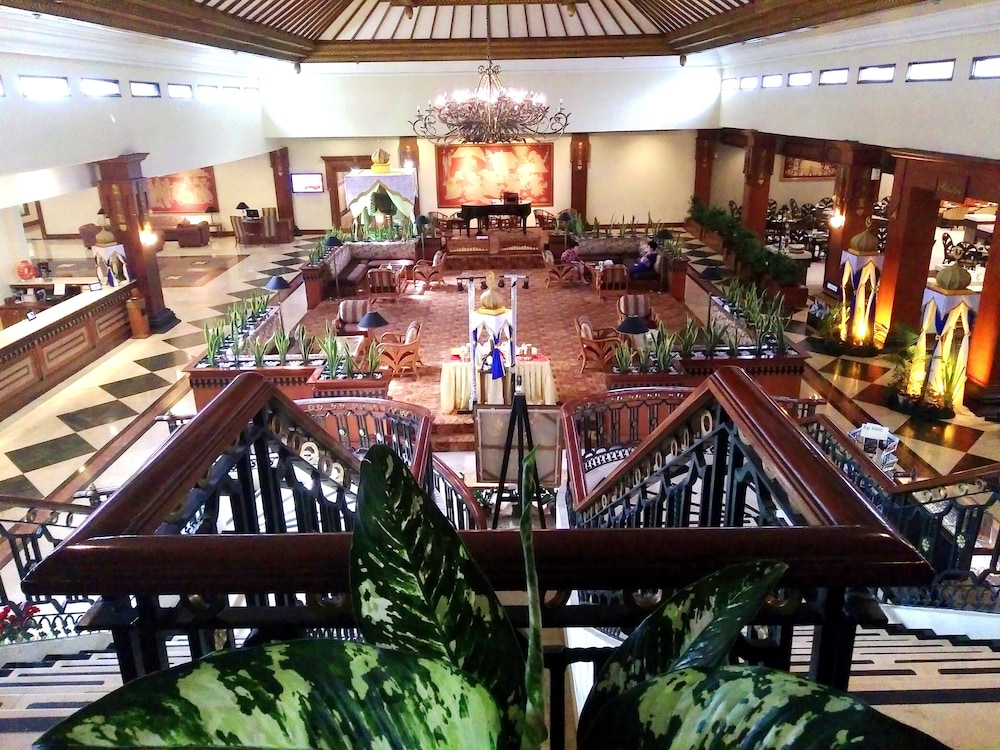 Loman Park Hotel Yogyakarta 3/50
