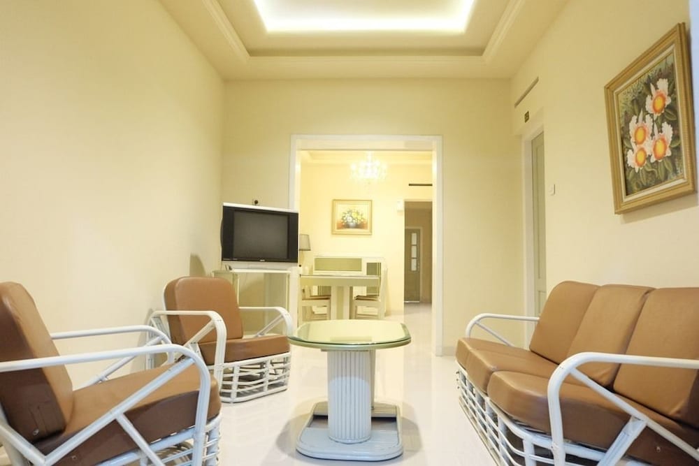 Hotel Indah Palace Tawangmangu 32/48