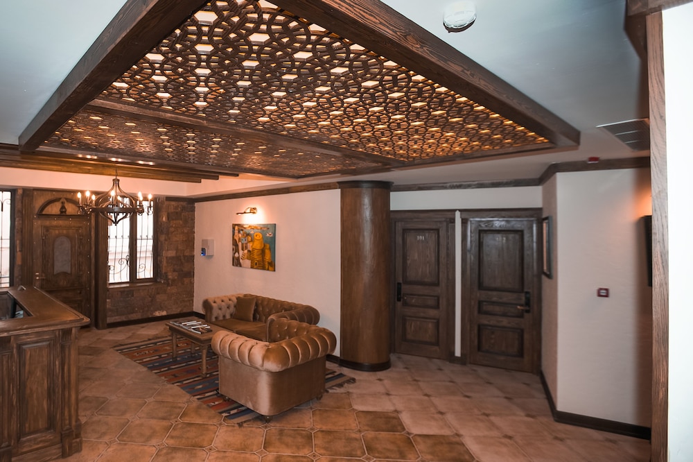Maajid Hotel 33/50
