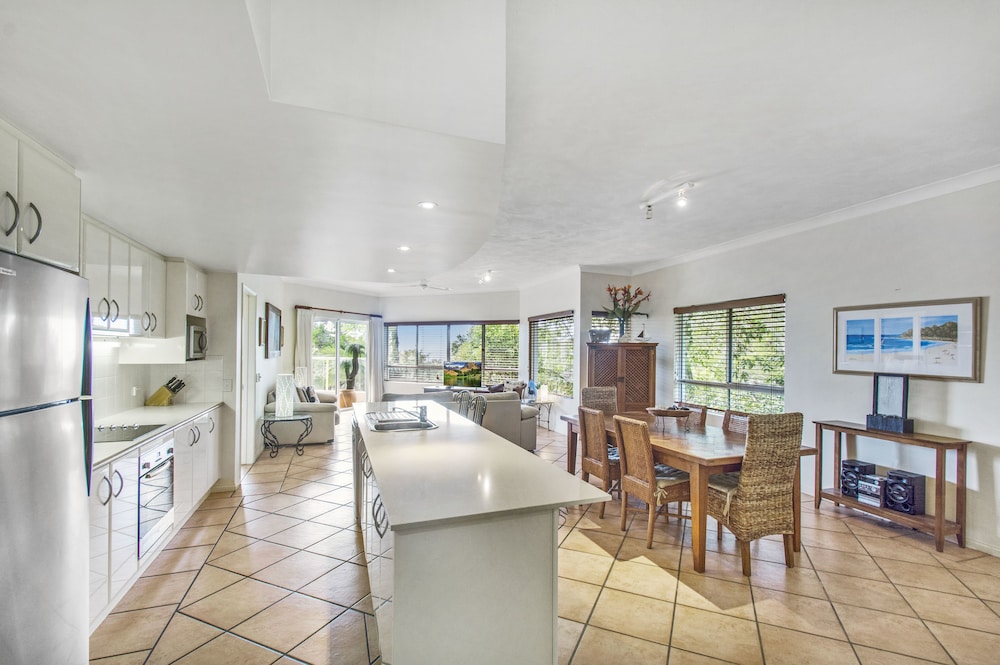 THE LOOKOUT RESORT 61/74