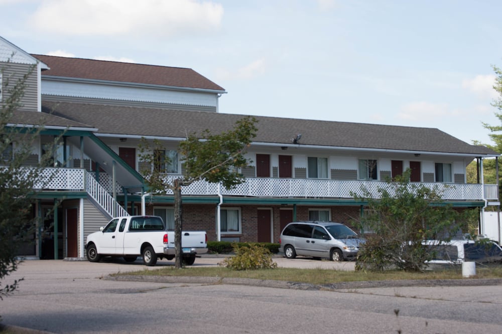 Budget Inn North Stonington 28/31