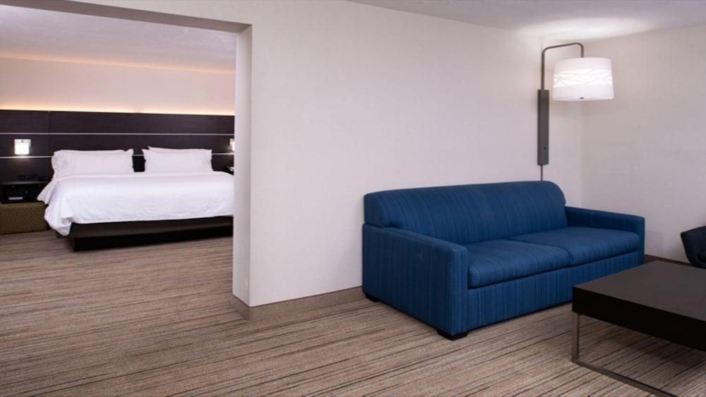 Holiday Inn Express Cincinnati West 31/74