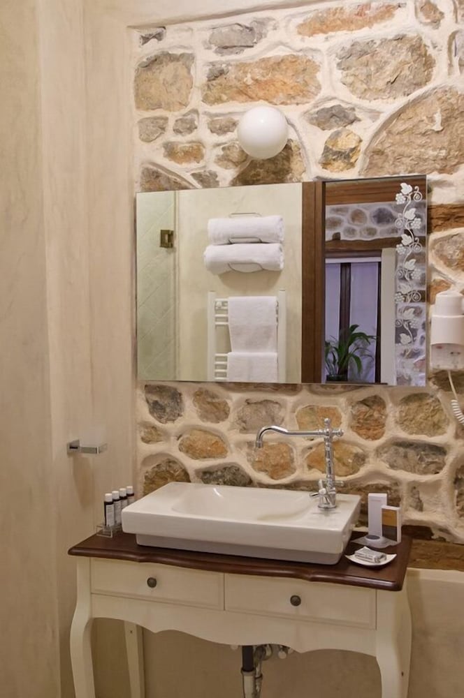 Orologopoulos Mansion Luxury Hotel 46/50