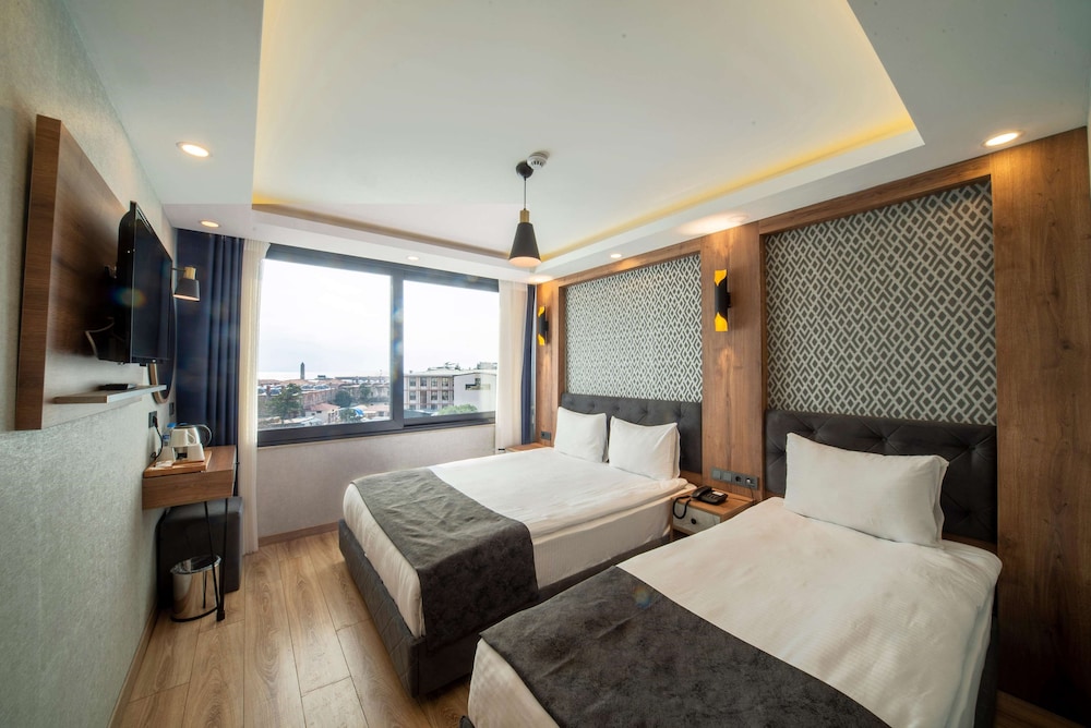 World Heritage Center Hotel 14/50