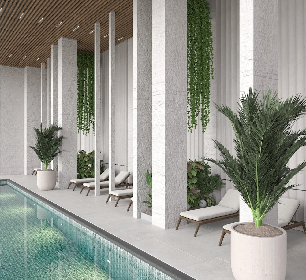 Seven Seas Hotel Life 24/50