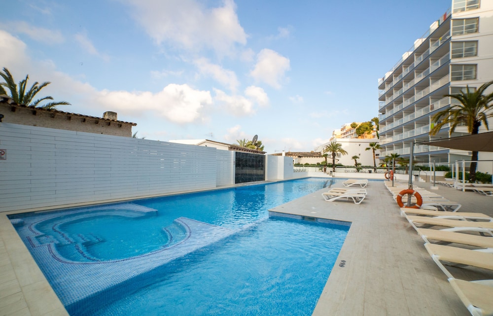 Pierre and Vacances Mallorca Deya 50/51